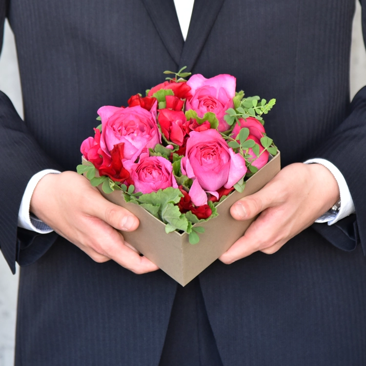 香りのフラワーボックスアレンジメント | 花・花束を贈るなら第一園芸