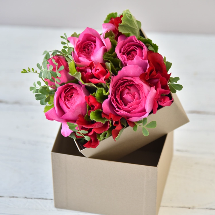 香りのフラワーボックスアレンジメント | 花・花束を贈るなら第一園芸