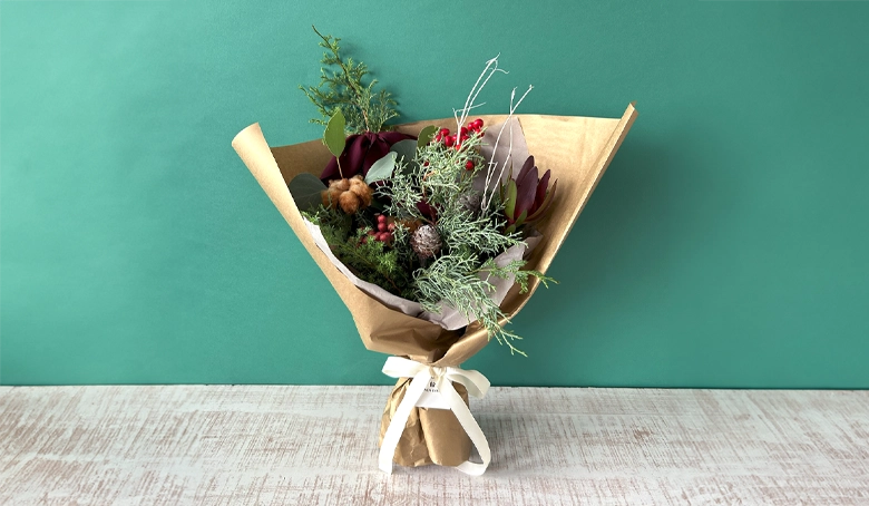 クリスマスのおまかせデザイナーブーケ M