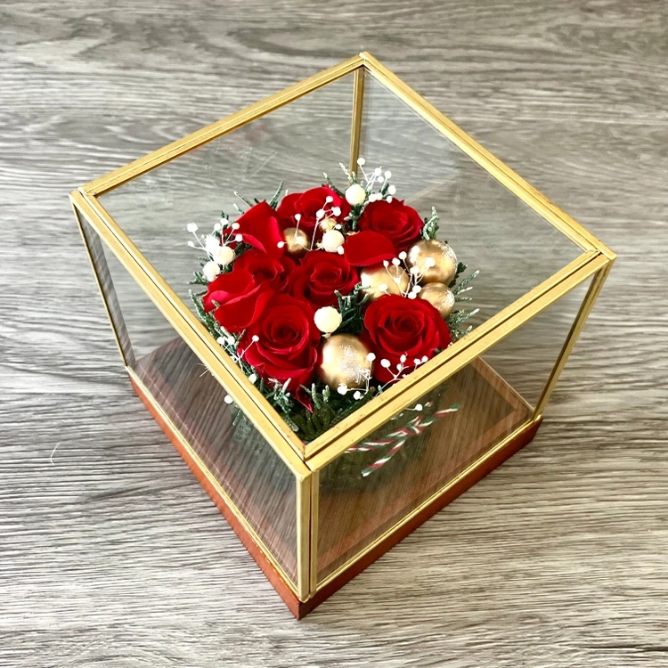 プリザーブドフラワー「ローズタルト・スノー」