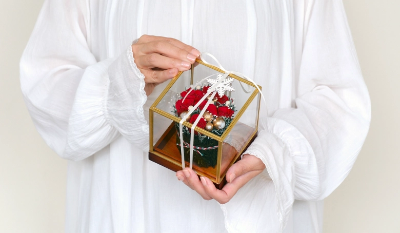 プリザーブドフラワー「ローズタルト・スノー」